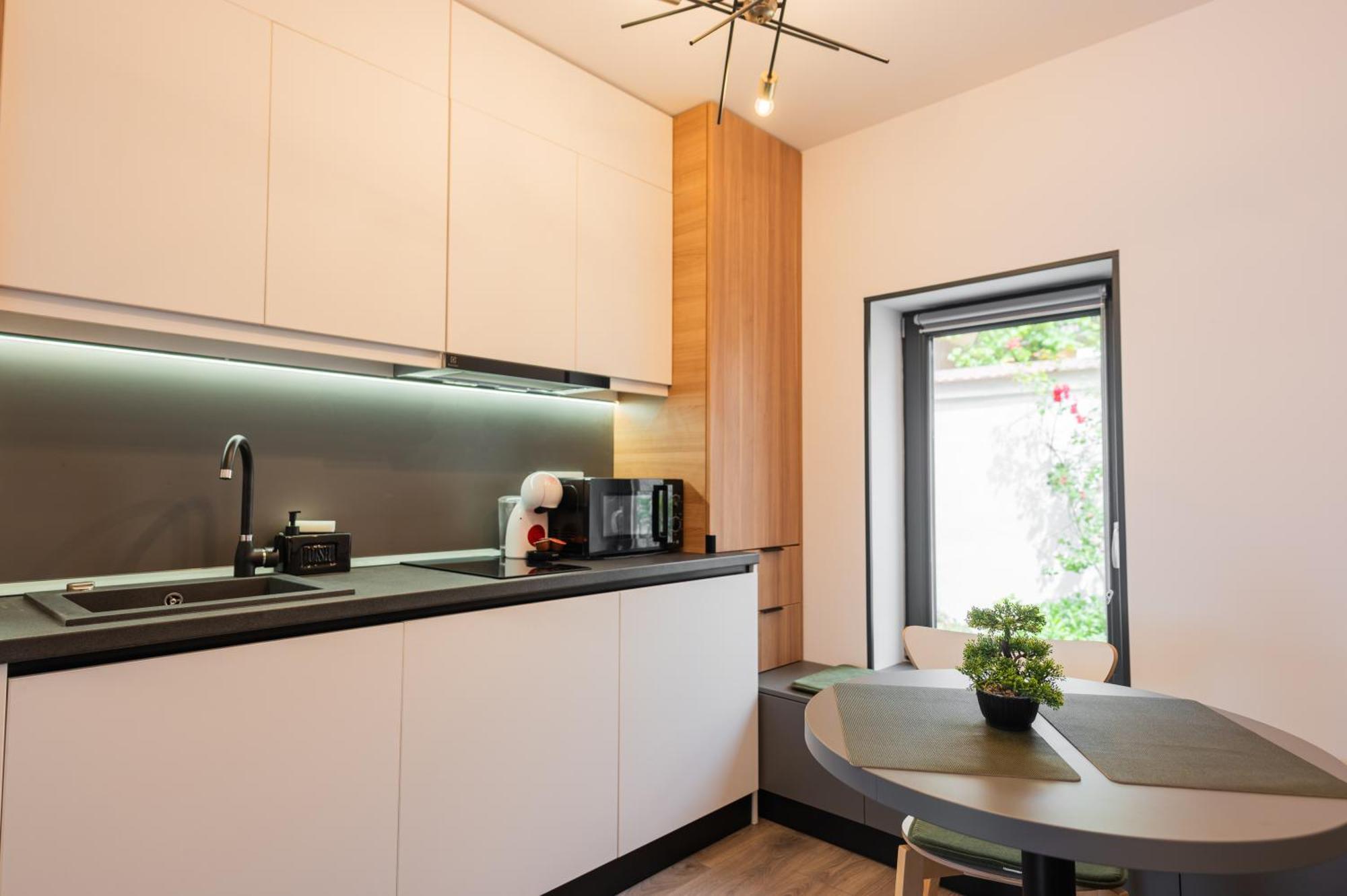 Fun House - Comfortable Stay With Garden And Near Parking Brasov Exterior photo
